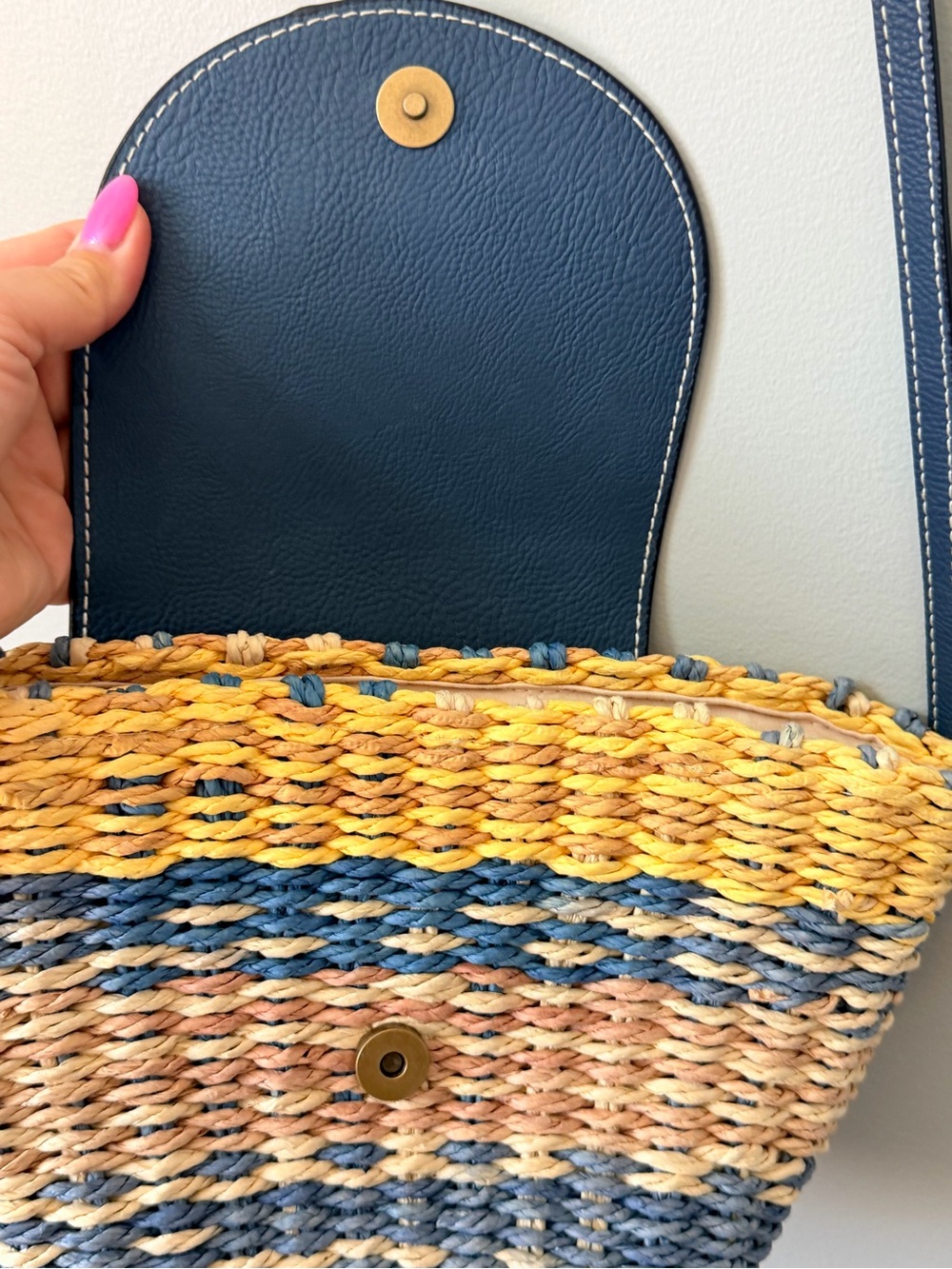 Universal Thread Blue Striped Woven Straw Crossbody Boho Beach Bag Size 11x7inch - Picture 3 of 8